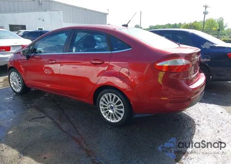 2016 Ford Fiesta Titanium z USA, uszkodzony, nr VIN 3FADP4CJ1GM187920